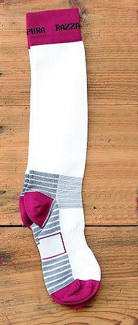 White Dryarn long sock, with bordeaux band, heel and toe. Grey Friction Free lines.