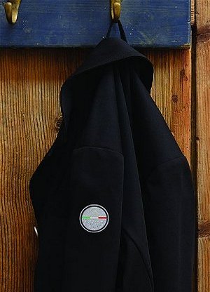 Giacca da concorso nera.