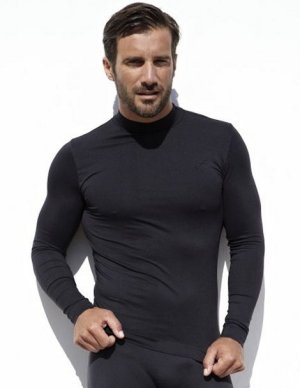 Turtleneck long-sleeved undershirt, colours white and black. Unisex.