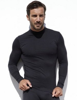 Maglia manica lunga collo a lupetto, colori bianco e nero.