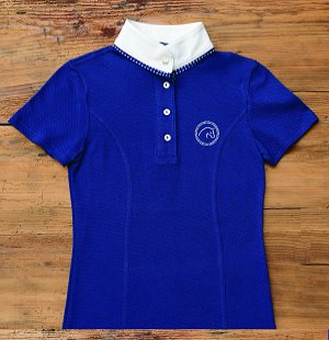 Polo coreana manica corta blu, a nido d'ape, interni e filetto a pois azzurri. 